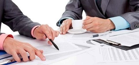 Работники бюро переводов